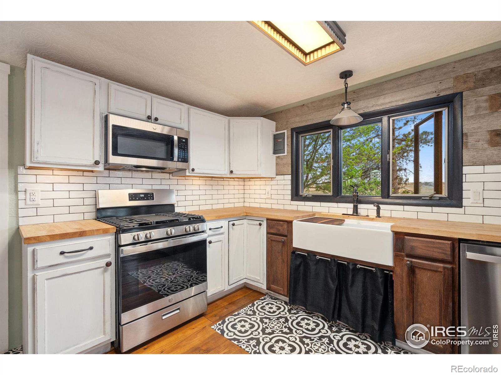 58114 County Road 15, Carr, CO 80612, 2 Bedrooms Bedrooms, ,2 BathroomsBathrooms,Residential,For Sale,County Road 15,RECIR1014366