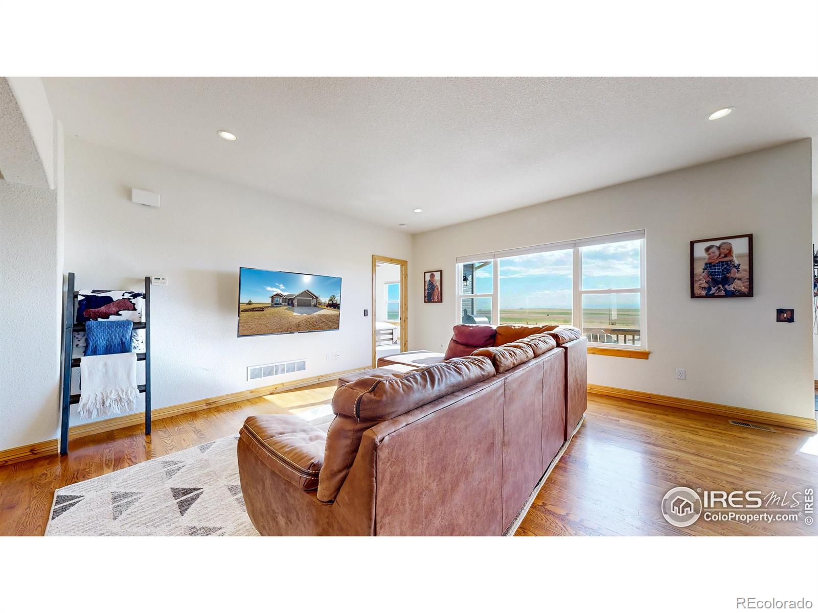 47059 County Road 23, Nunn, CO 80648, 5 Bedrooms Bedrooms, ,3 BathroomsBathrooms,Residential,For Sale,County Road 23,RECIR1014425