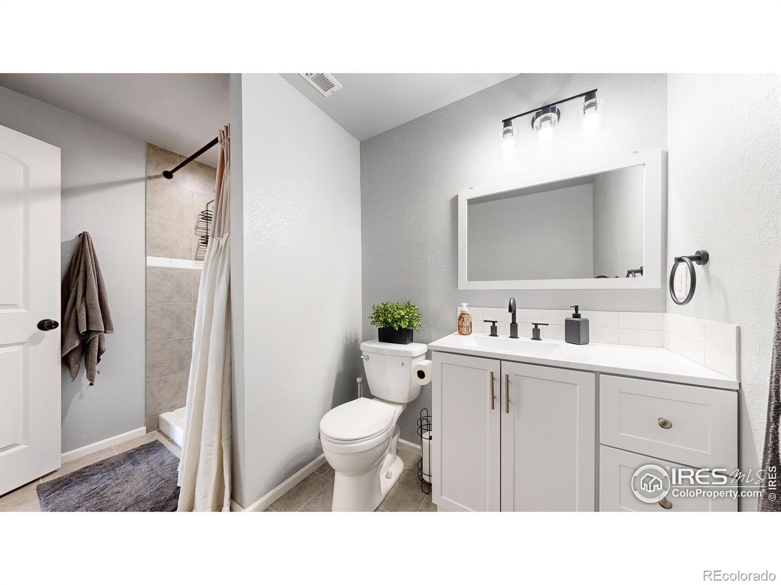 47059 County Road 23, Nunn, CO 80648, 5 Bedrooms Bedrooms, ,3 BathroomsBathrooms,Residential,For Sale,County Road 23,RECIR1014425