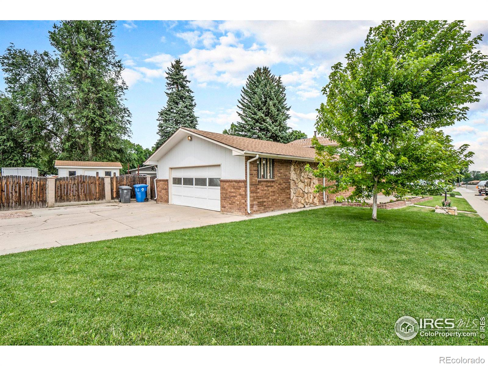 833 E 23rd Street, Loveland, CO 80538, 4 Bedrooms Bedrooms, ,3 BathroomsBathrooms,Residential,For Sale,23rd,RECIR1014501