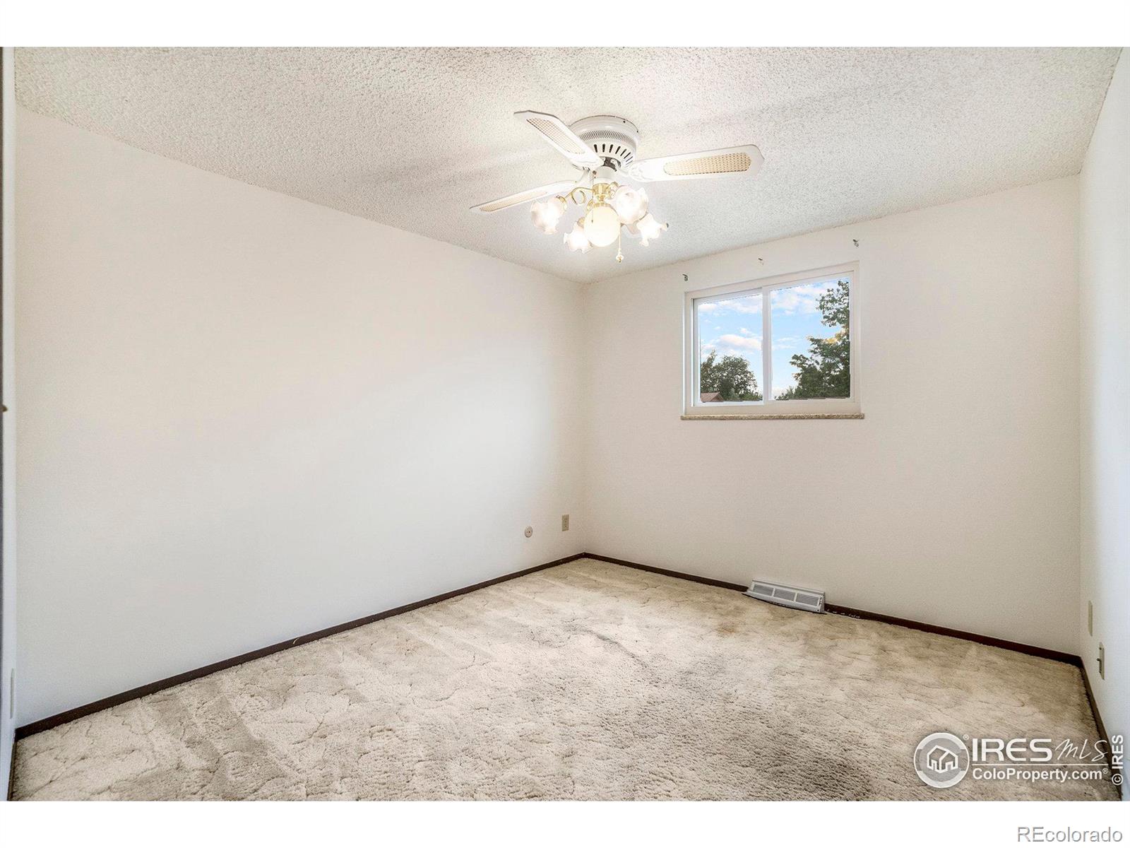 833 E 23rd Street, Loveland, CO 80538, 4 Bedrooms Bedrooms, ,3 BathroomsBathrooms,Residential,For Sale,23rd,RECIR1014501