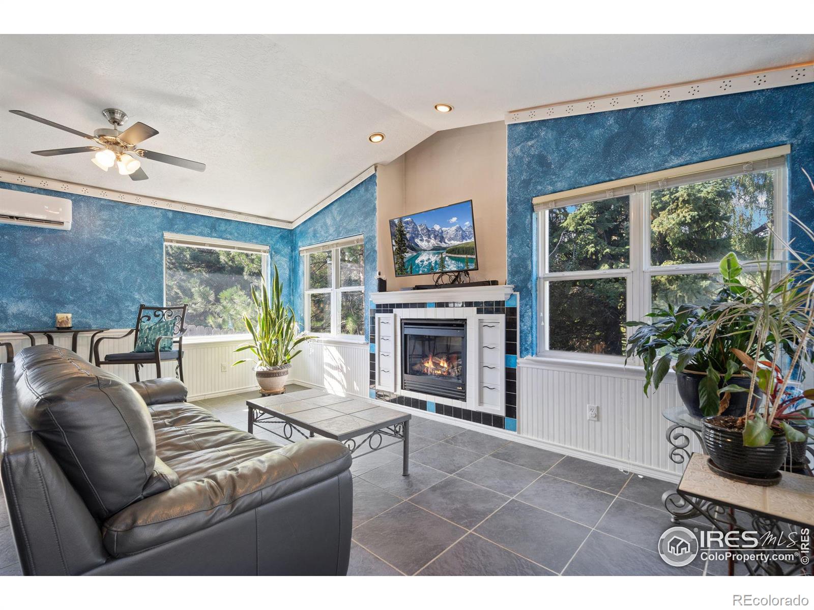 955 Winona Circle, Loveland, CO 80537, 4 Bedrooms Bedrooms, ,3 BathroomsBathrooms,Residential,For Sale,Winona,RECIR1014502