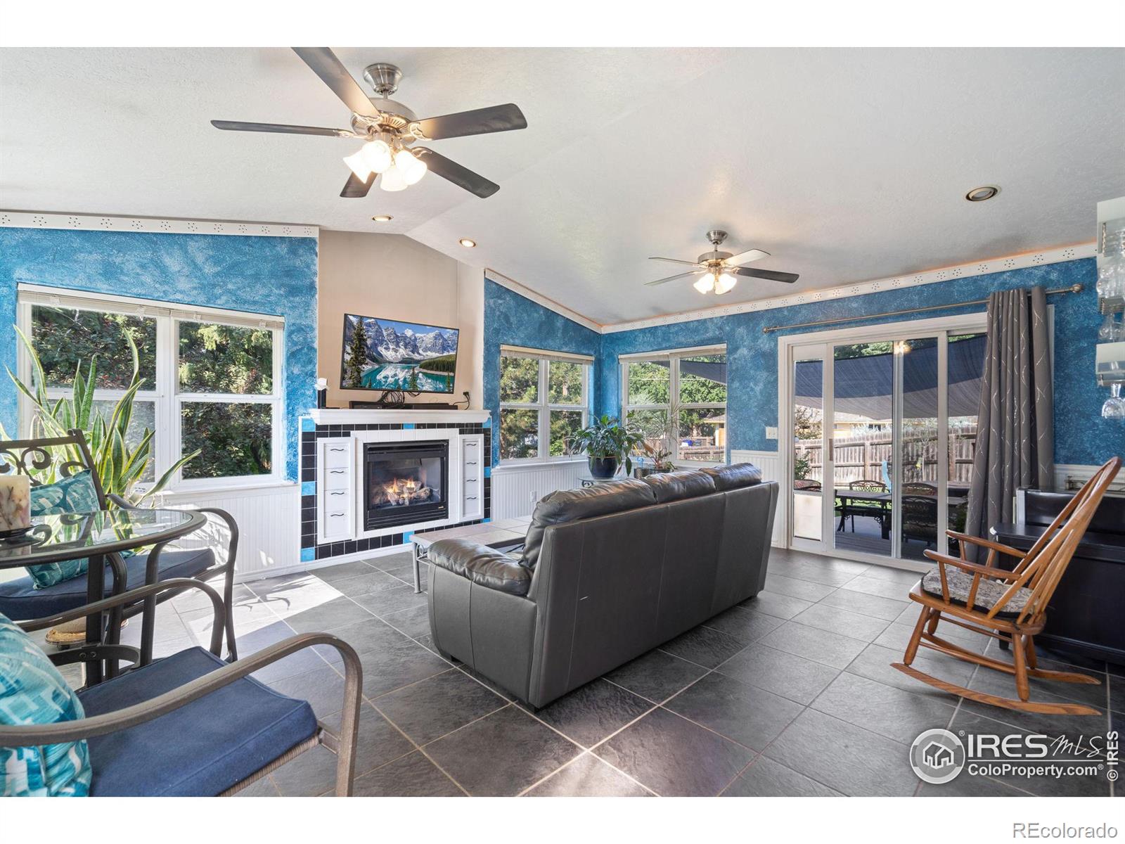 955 Winona Circle, Loveland, CO 80537, 4 Bedrooms Bedrooms, ,3 BathroomsBathrooms,Residential,For Sale,Winona,RECIR1014502