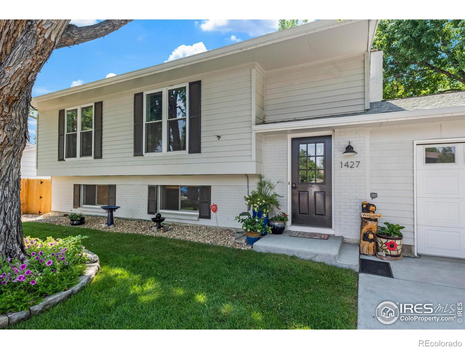 1427 24th Avenue, Longmont, CO 80501, 4 Bedrooms Bedrooms, ,2 BathroomsBathrooms,Residential,For Sale,24th,RECIR1014678