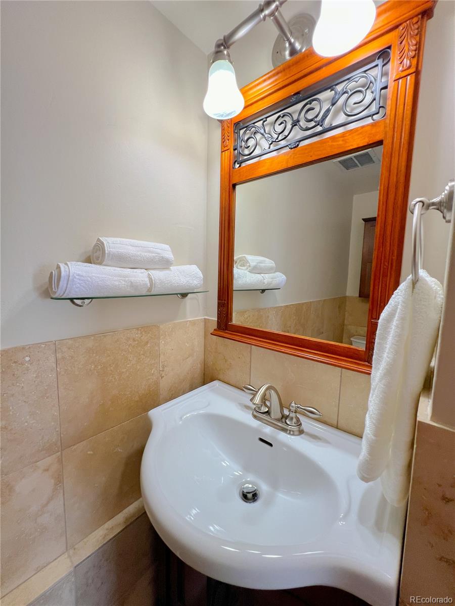 3100 E Cherry Creek South Drive #1305, Denver, CO 80209, 2 Bedrooms Bedrooms, ,2 BathroomsBathrooms,Residential,For Sale,Cherry Creek Tower Condos,Cherry Creek South,REC5747309