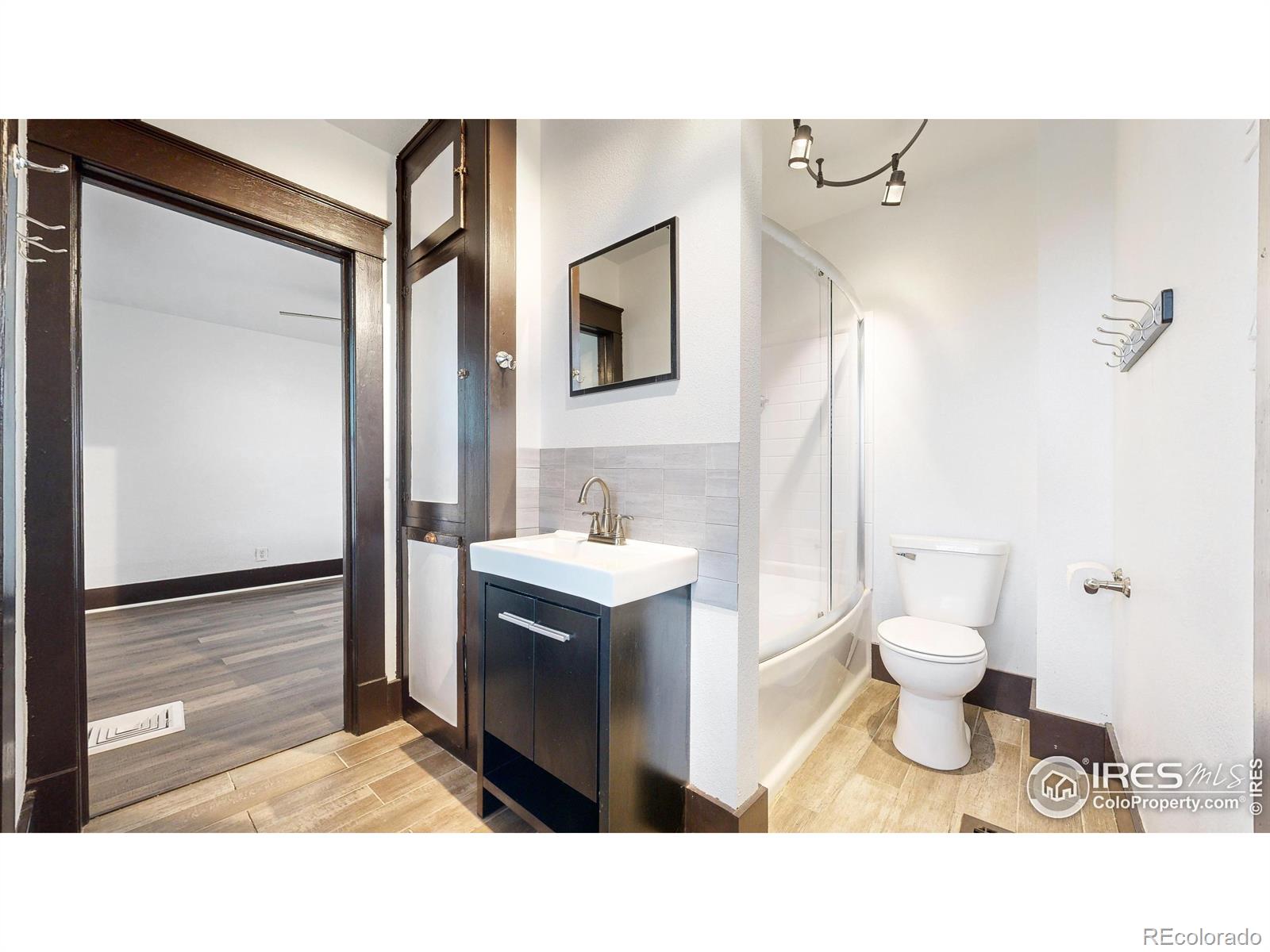 9571 Gray Avenue, Carr, CO 80612, 4 Bedrooms Bedrooms, ,1 BathroomBathrooms,Residential,For Sale,Gray,RECIR1014848