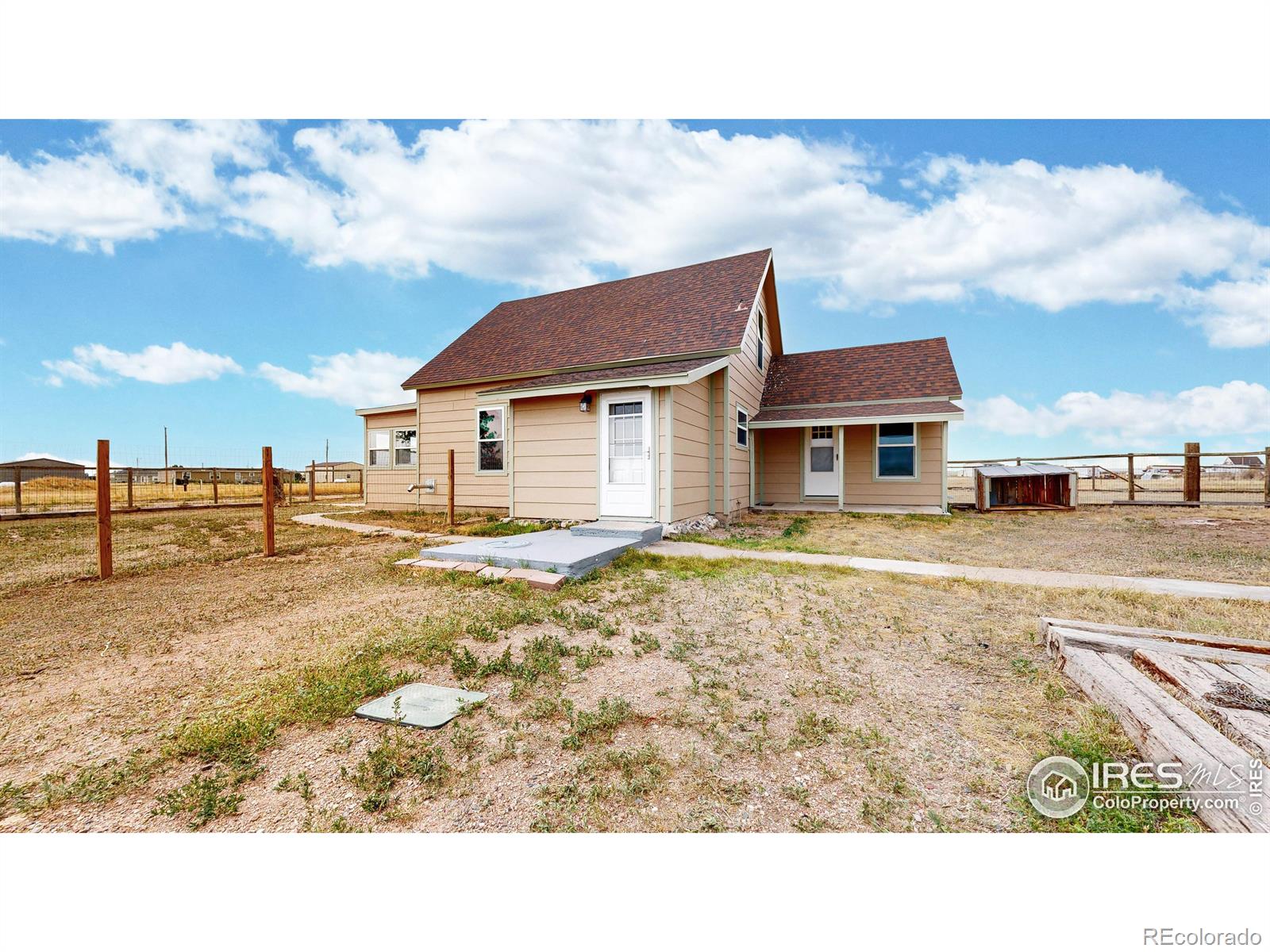 9571 Gray Avenue, Carr, CO 80612, 4 Bedrooms Bedrooms, ,1 BathroomBathrooms,Residential,For Sale,Gray,RECIR1014848