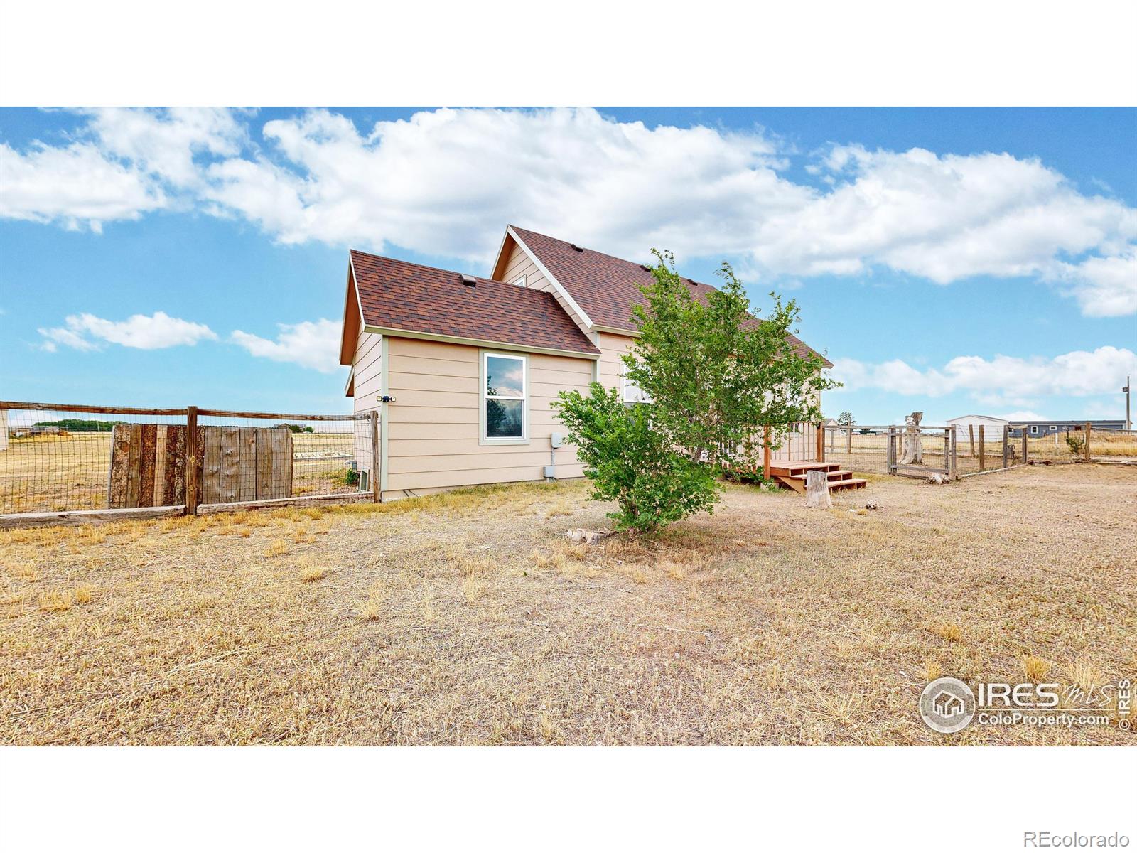 9571 Gray Avenue, Carr, CO 80612, 4 Bedrooms Bedrooms, ,1 BathroomBathrooms,Residential,For Sale,Gray,RECIR1014848