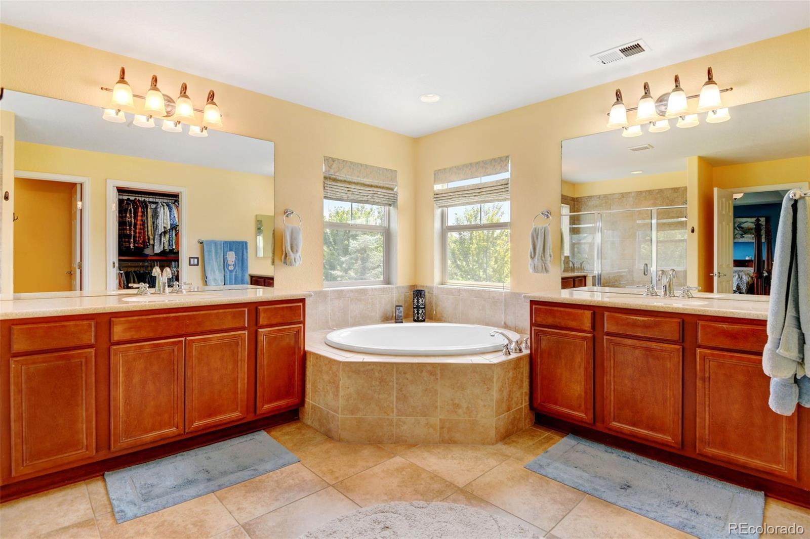 16698 Canby Way, Broomfield, CO 80023, 6 Bedrooms Bedrooms, ,4 BathroomsBathrooms,Residential,For Sale,Canby,REC5505909