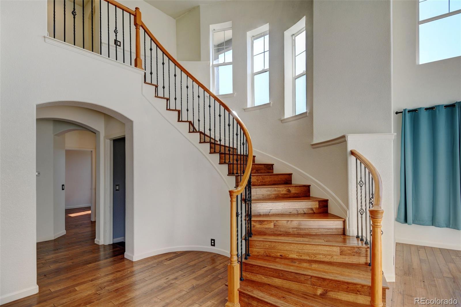 16698 Canby Way, Broomfield, CO 80023, 6 Bedrooms Bedrooms, ,4 BathroomsBathrooms,Residential,For Sale,Canby,REC5505909