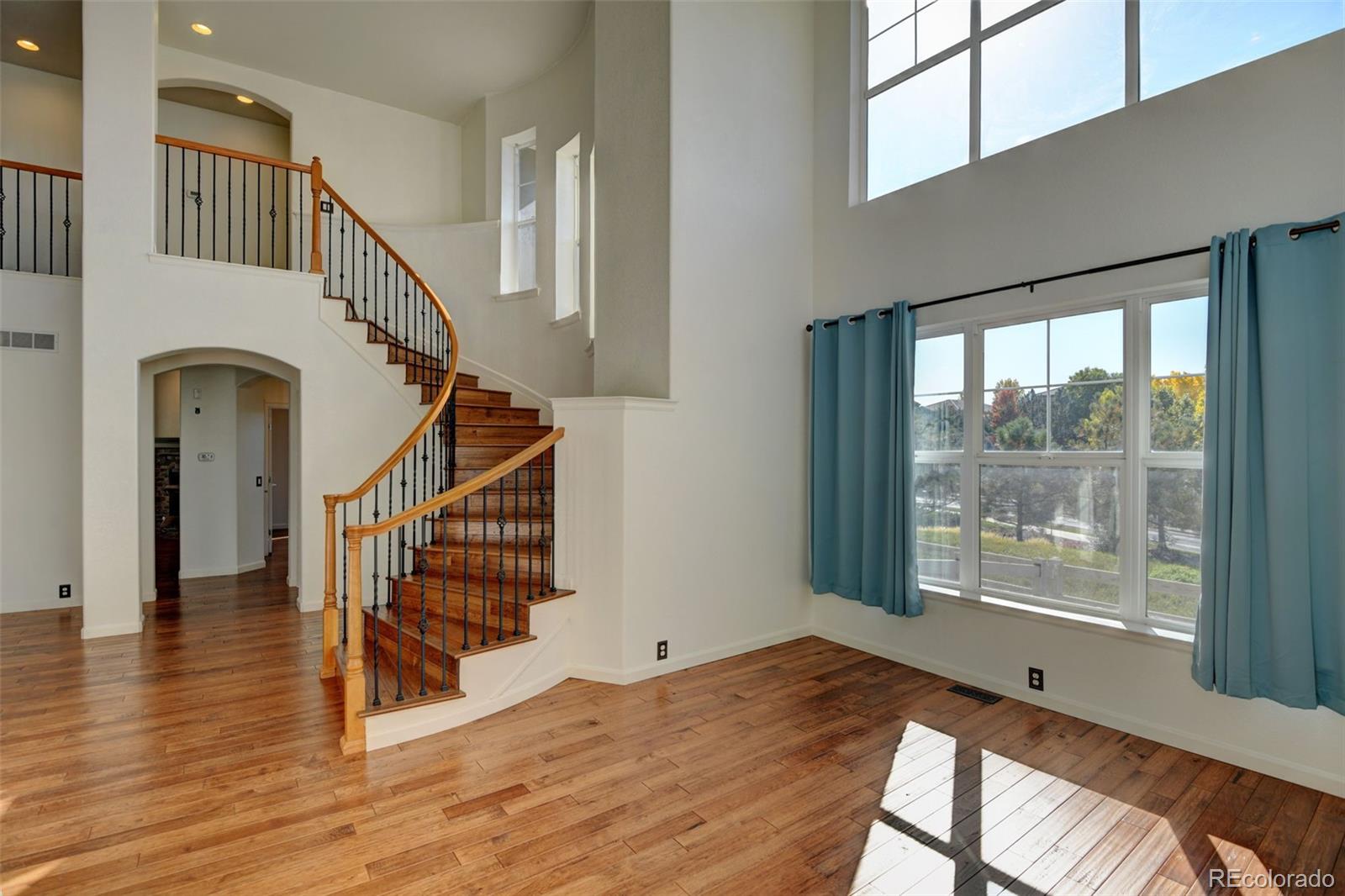 16698 Canby Way, Broomfield, CO 80023, 6 Bedrooms Bedrooms, ,4 BathroomsBathrooms,Residential,For Sale,Canby,REC5505909