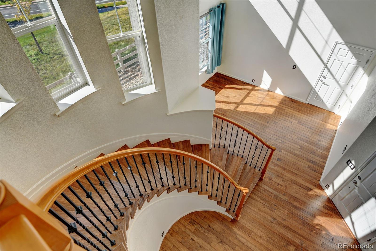 16698 Canby Way, Broomfield, CO 80023, 6 Bedrooms Bedrooms, ,4 BathroomsBathrooms,Residential,For Sale,Canby,REC5505909