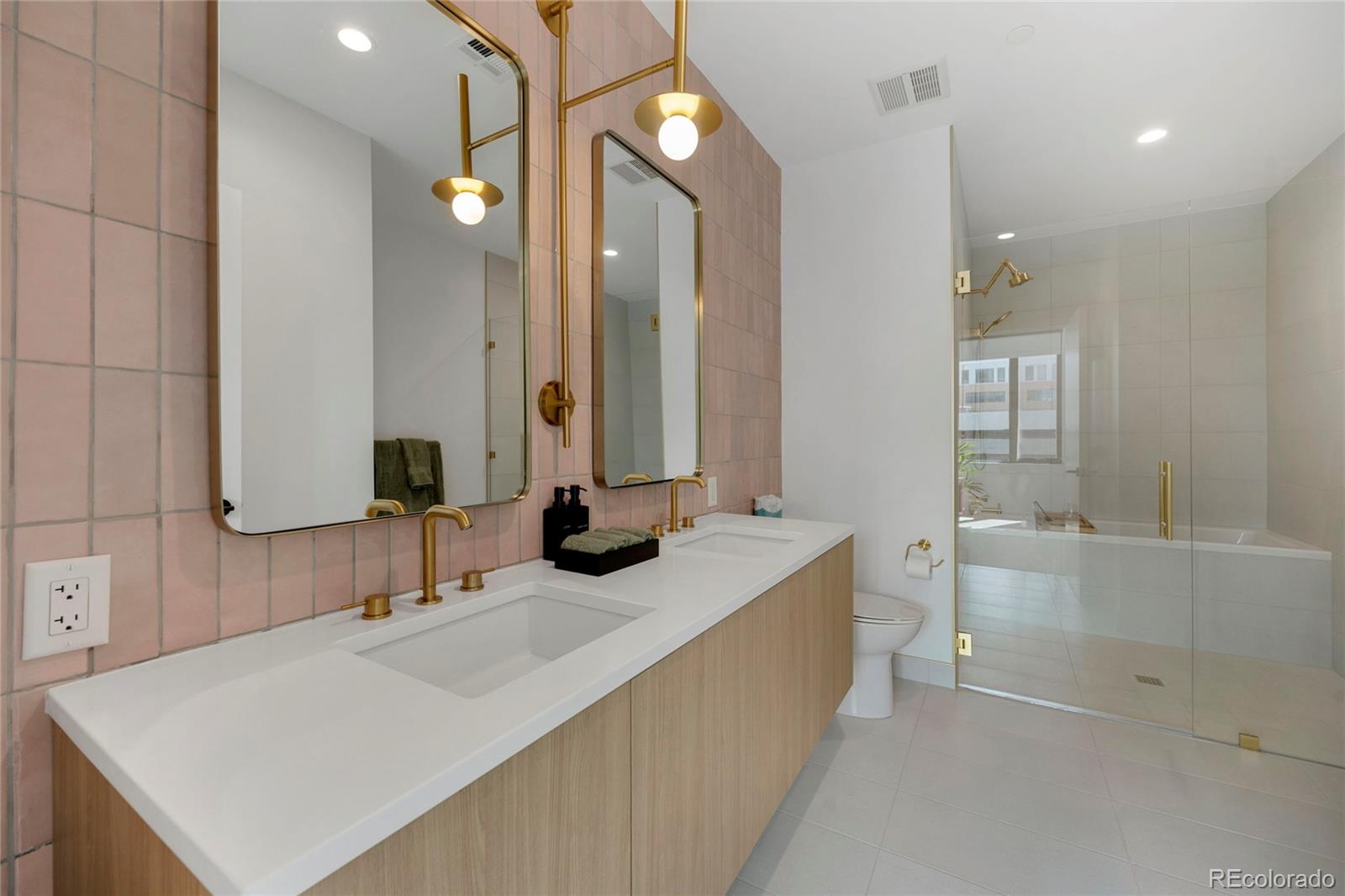 3500 Chestnut Place #806, Denver, CO 80216, 1 Bedroom Bedrooms, ,1 BathroomBathrooms,Rental,For Rent,FLORA,Chestnut,REC9535590