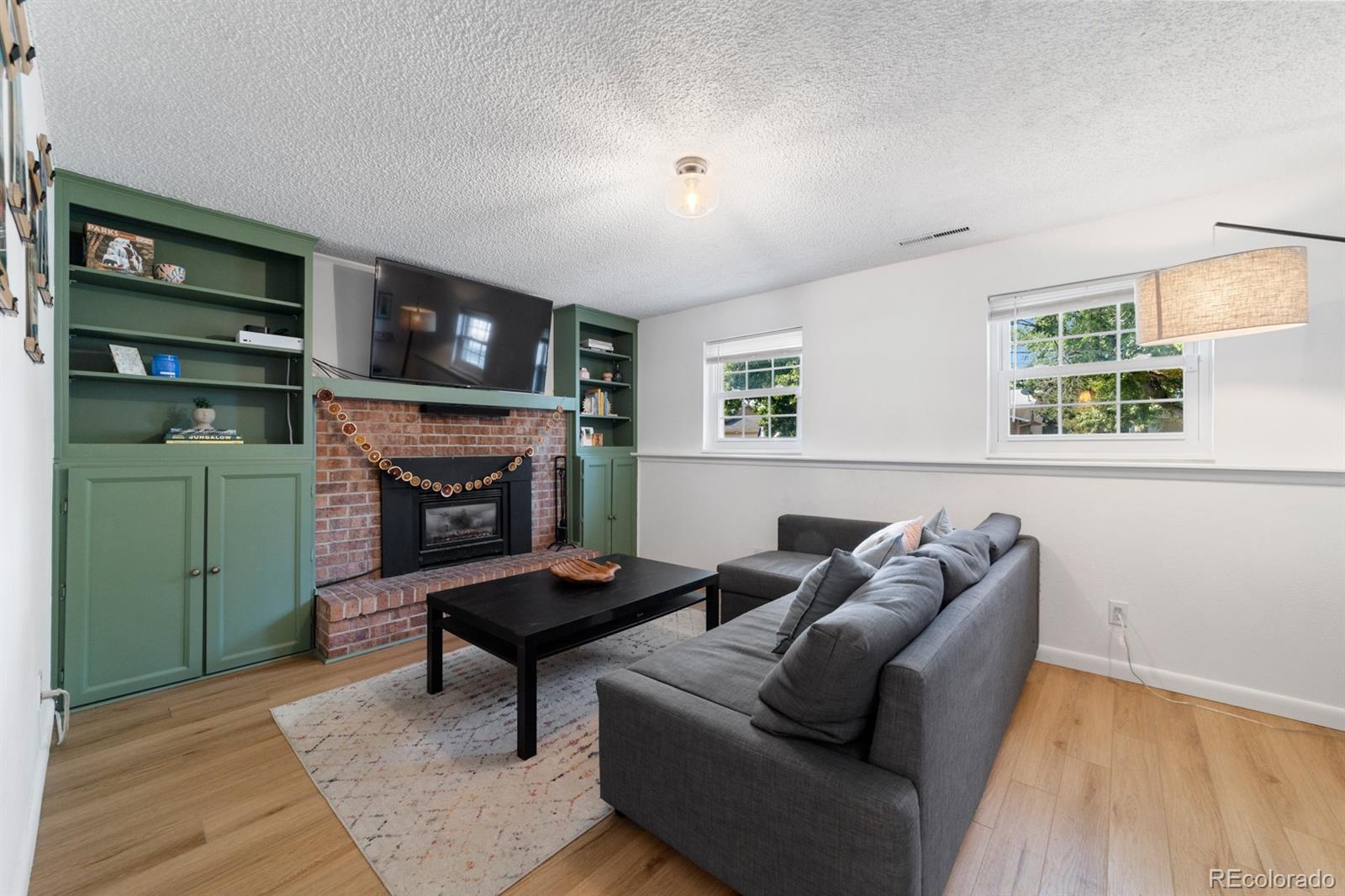 4720 Endicott Drive, Colorado Springs, CO 80916, 4 Bedrooms Bedrooms, ,2 BathroomsBathrooms,Residential,For Sale,Endicott,REC3702347