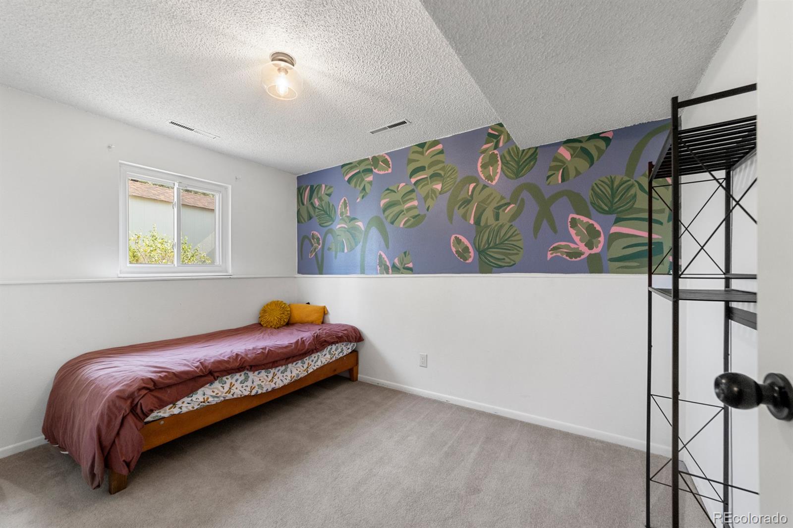 4720 Endicott Drive, Colorado Springs, CO 80916, 4 Bedrooms Bedrooms, ,2 BathroomsBathrooms,Residential,For Sale,Endicott,REC3702347