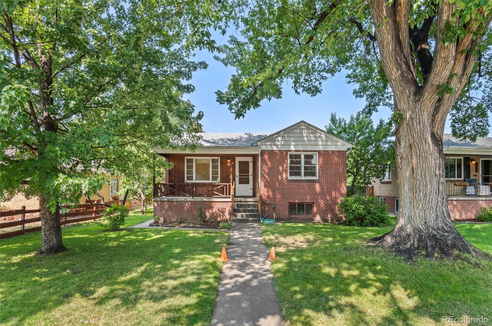 2429 S Corona Street, Denver, CO 80210, 4 Bedrooms Bedrooms, ,2 BathroomsBathrooms,Income,For Sale,Corona,REC8579620