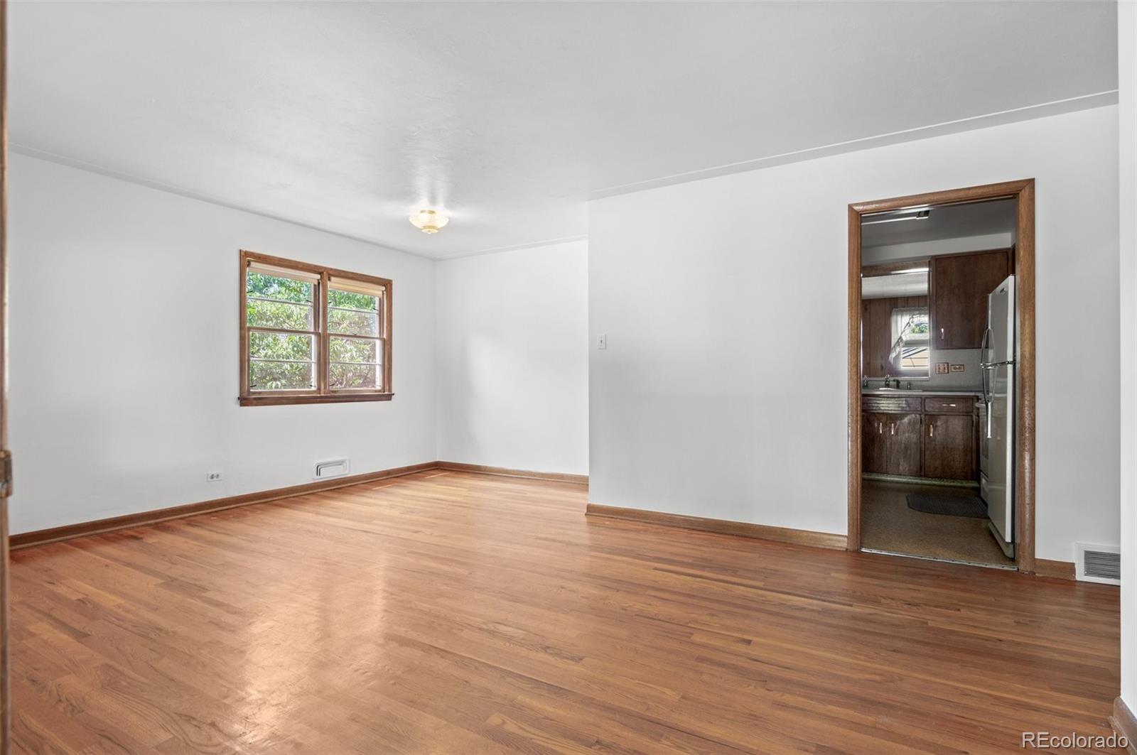 2429 S Corona Street, Denver, CO 80210, 4 Bedrooms Bedrooms, ,2 BathroomsBathrooms,Income,For Sale,Corona,REC8579620