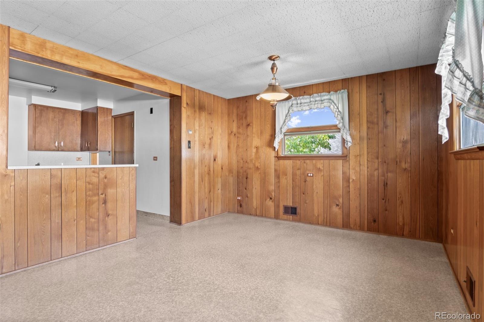 2429 S Corona Street, Denver, CO 80210, 4 Bedrooms Bedrooms, ,2 BathroomsBathrooms,Income,For Sale,Corona,REC8579620