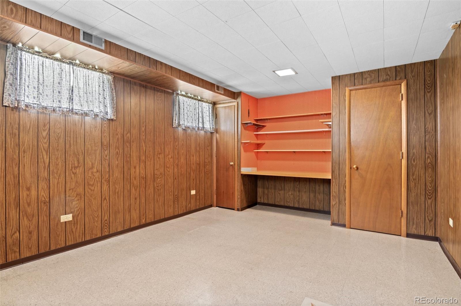 2429 S Corona Street, Denver, CO 80210, 4 Bedrooms Bedrooms, ,2 BathroomsBathrooms,Income,For Sale,Corona,REC8579620