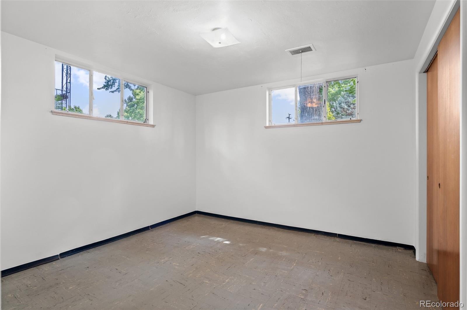 2429 S Corona Street, Denver, CO 80210, 4 Bedrooms Bedrooms, ,2 BathroomsBathrooms,Income,For Sale,Corona,REC8579620