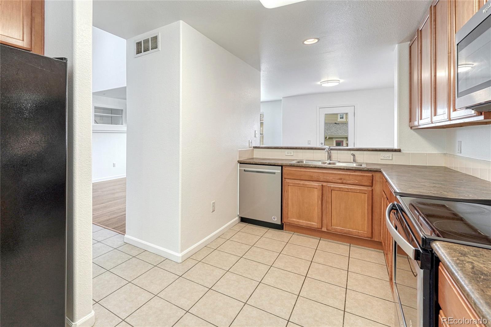 7593 S Quemoy Street, Aurora, CO 80016, 3 Bedrooms Bedrooms, ,3 BathroomsBathrooms,Residential,For Sale,Quemoy,REC2376973