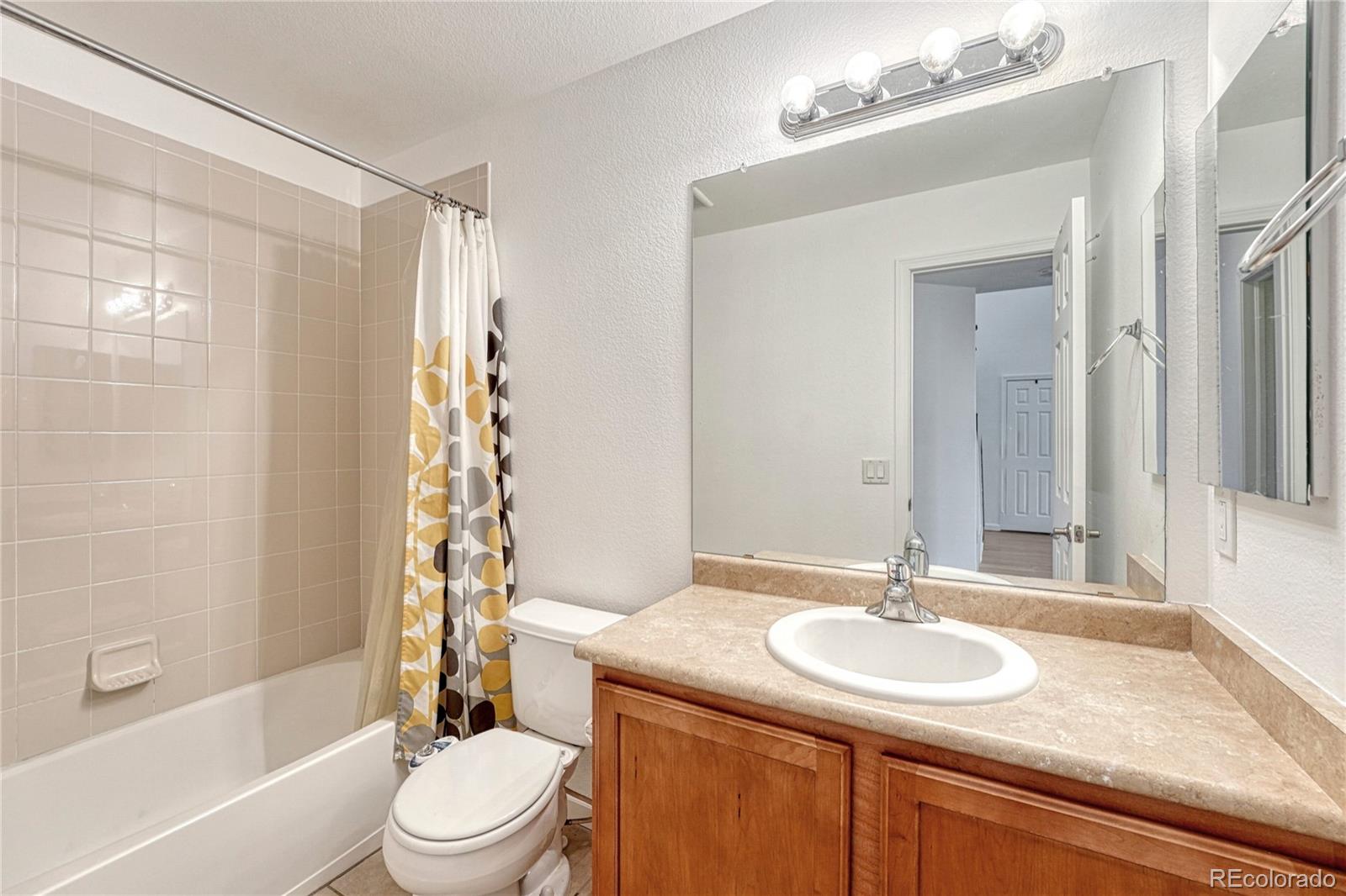 7593 S Quemoy Street, Aurora, CO 80016, 3 Bedrooms Bedrooms, ,3 BathroomsBathrooms,Residential,For Sale,Quemoy,REC2376973