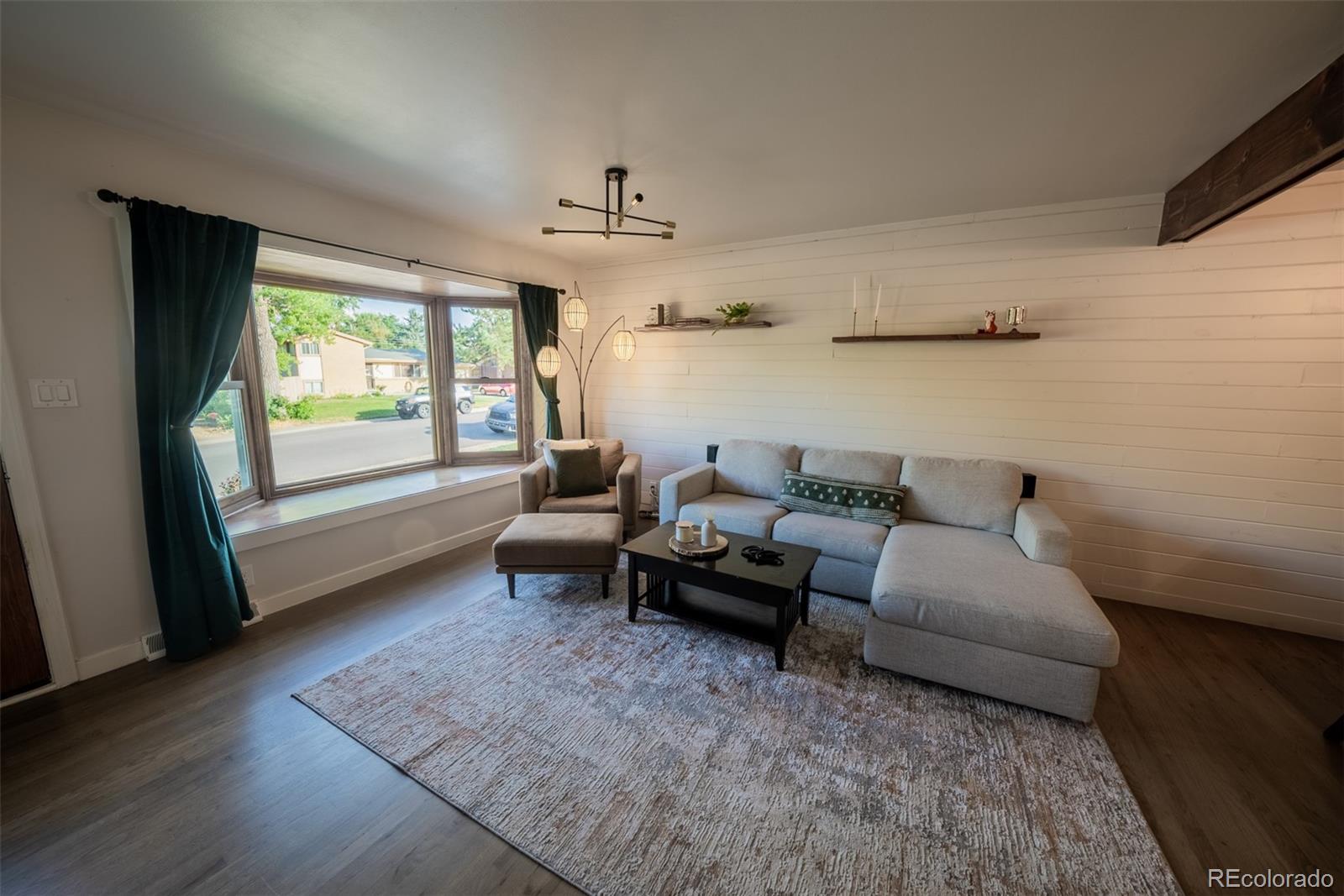 4947 Perry, Littleton, CO 80123, 4 Bedrooms Bedrooms, ,3 BathroomsBathrooms,Residential,For Sale,Perry,REC1855619