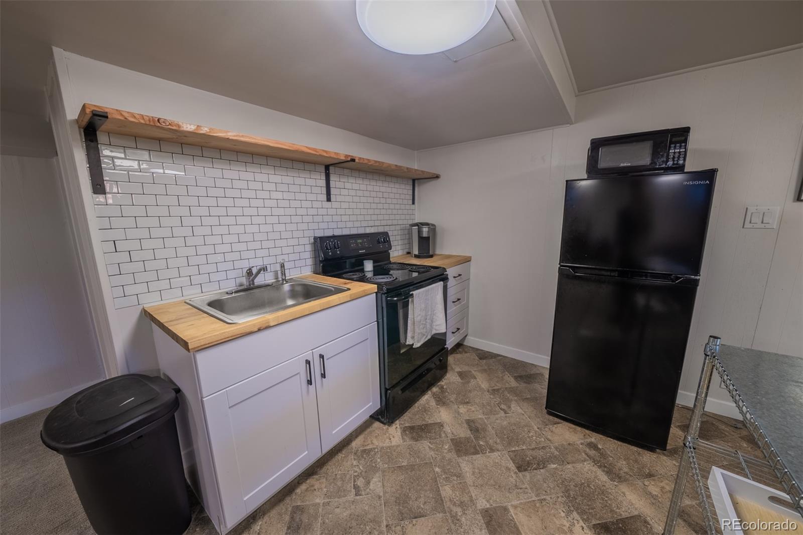 4947 Perry, Littleton, CO 80123, 4 Bedrooms Bedrooms, ,3 BathroomsBathrooms,Residential,For Sale,Perry,REC1855619