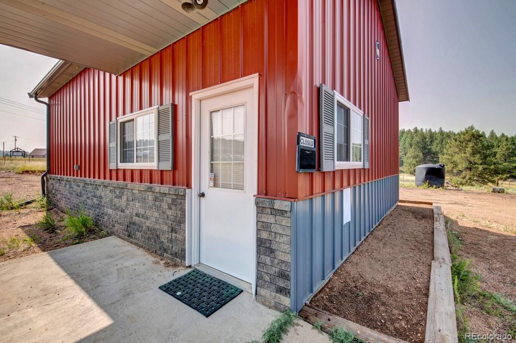 39550 US Highway 24, Lake George, CO 80827, ,Commercial,For Sale,Morton Building,US Highway 24,REC5011337