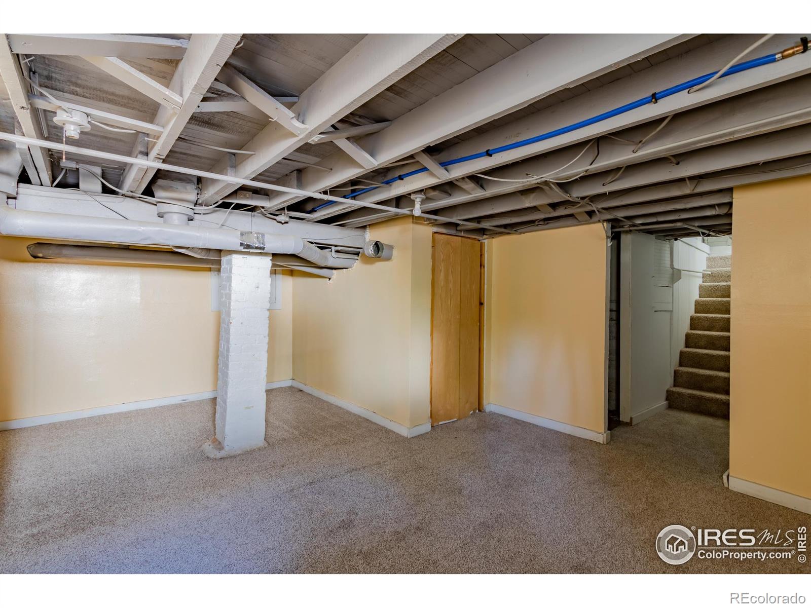 1315 Chester Street, Aurora, CO 80010, 2 Bedrooms Bedrooms, ,2 BathroomsBathrooms,Residential,For Sale,Chester,RECIR1015446