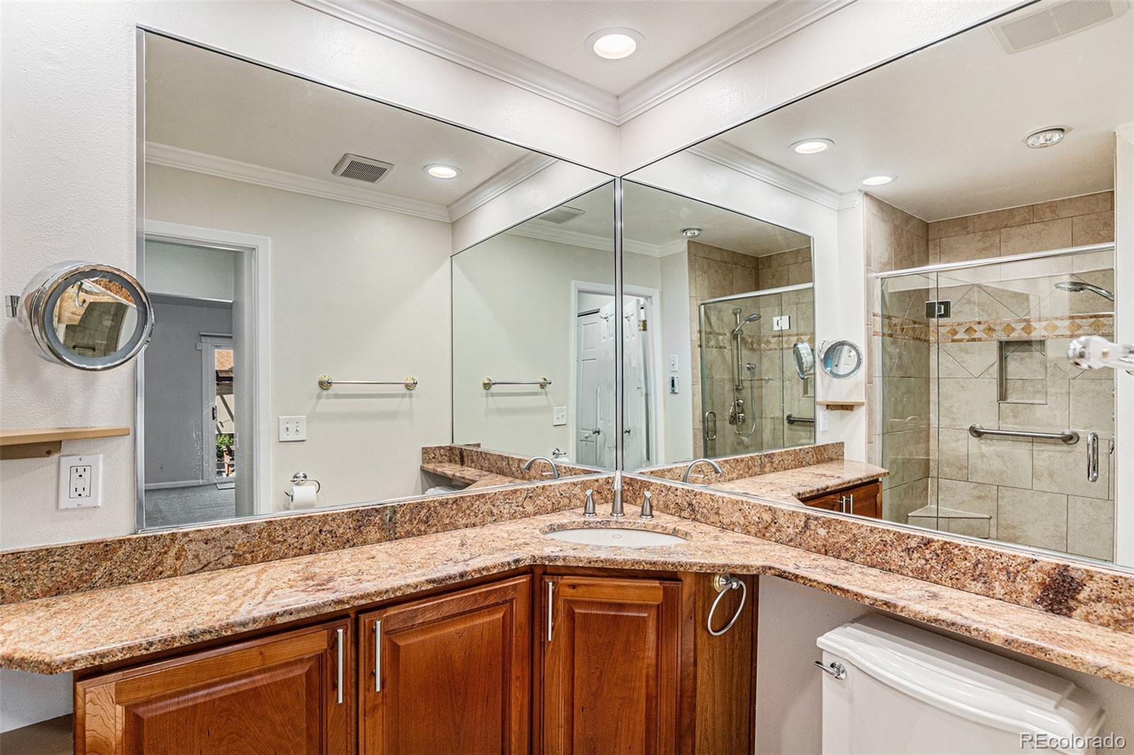 12417 Amherst Circle, Aurora, CO 80014, 3 Bedrooms Bedrooms, ,2 BathroomsBathrooms,Residential,For Sale,Amherst,REC3092198