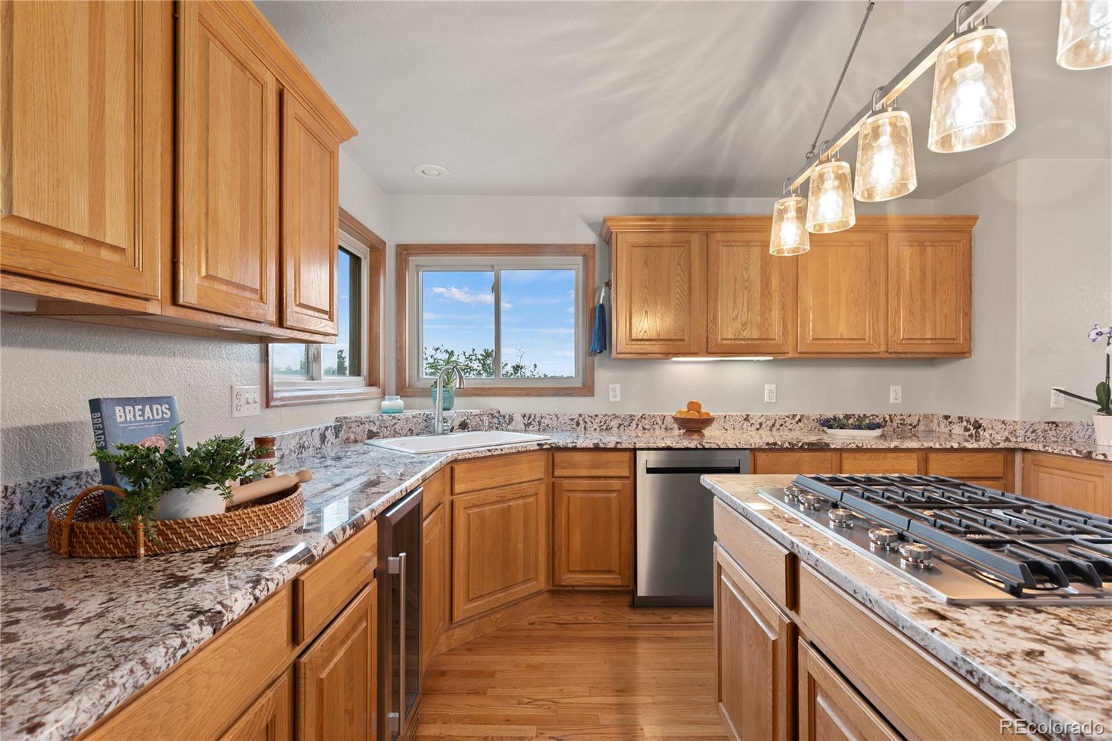 2795 Castle Crest Drive, Castle Rock, CO 80104, 6 Bedrooms Bedrooms, ,4 BathroomsBathrooms,Residential,For Sale,Castle Crest,REC8691725