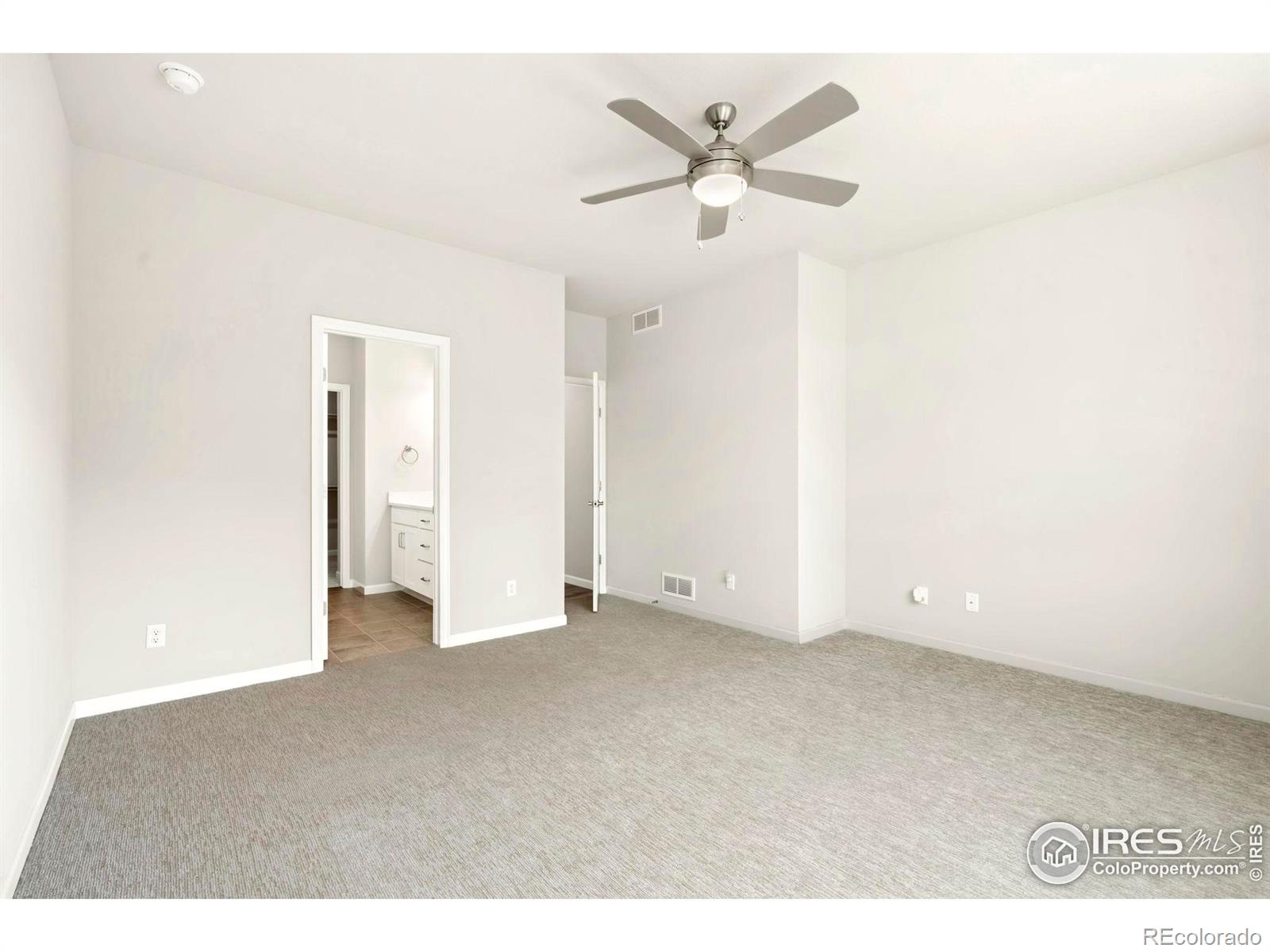3186 Park Street, Mead, CO 80542, 3 Bedrooms Bedrooms, ,2 BathroomsBathrooms,Residential,For Sale,Park,RECIR1015505