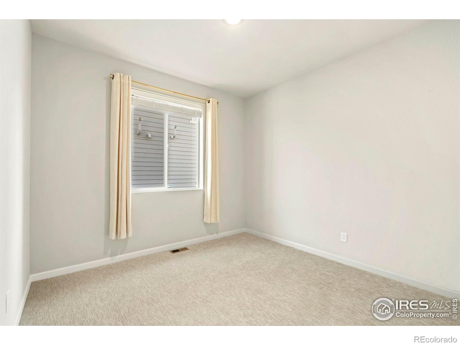 3186 Park Street, Mead, CO 80542, 3 Bedrooms Bedrooms, ,2 BathroomsBathrooms,Residential,For Sale,Park,RECIR1015505