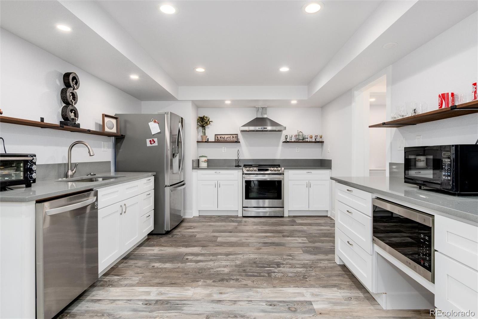 9590 S Flower Way, Littleton, CO 80127, 6 Bedrooms Bedrooms, ,7 BathroomsBathrooms,Residential,For Sale,Flower,REC9612455