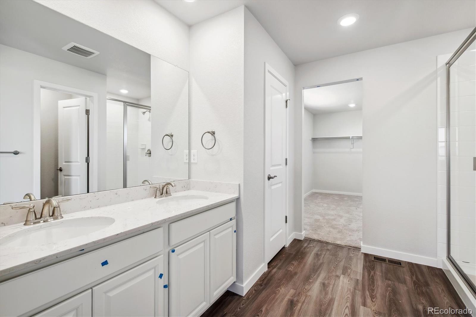 3302 Highlands Creek Parkway, Aurora, CO 80019, 3 Bedrooms Bedrooms, ,3 BathroomsBathrooms,Residential,For Sale,Highlands Creek,REC7396563