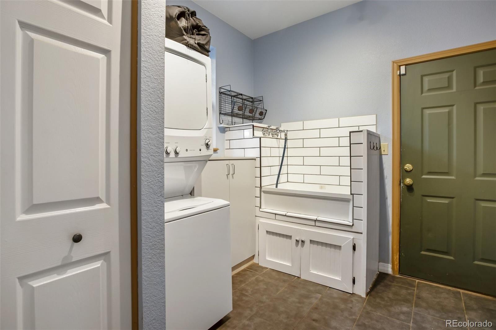 284 County Road 511, Divide, CO 80814, 5 Bedrooms Bedrooms, ,4 BathroomsBathrooms,Residential,For Sale,County Road 511,REC7137534