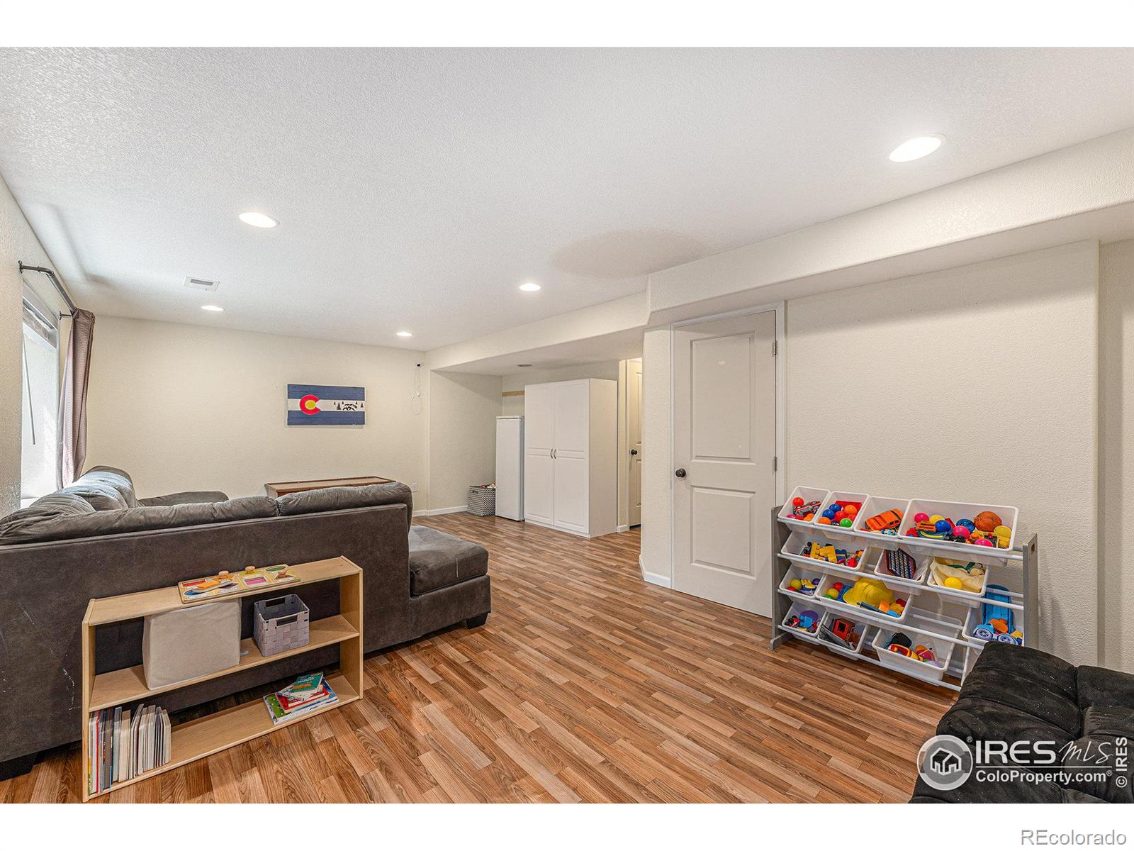 4587 Woodlake Lane, Wellington, CO 80549, 4 Bedrooms Bedrooms, ,4 BathroomsBathrooms,Residential,For Sale,Woodlake,RECIR1015584