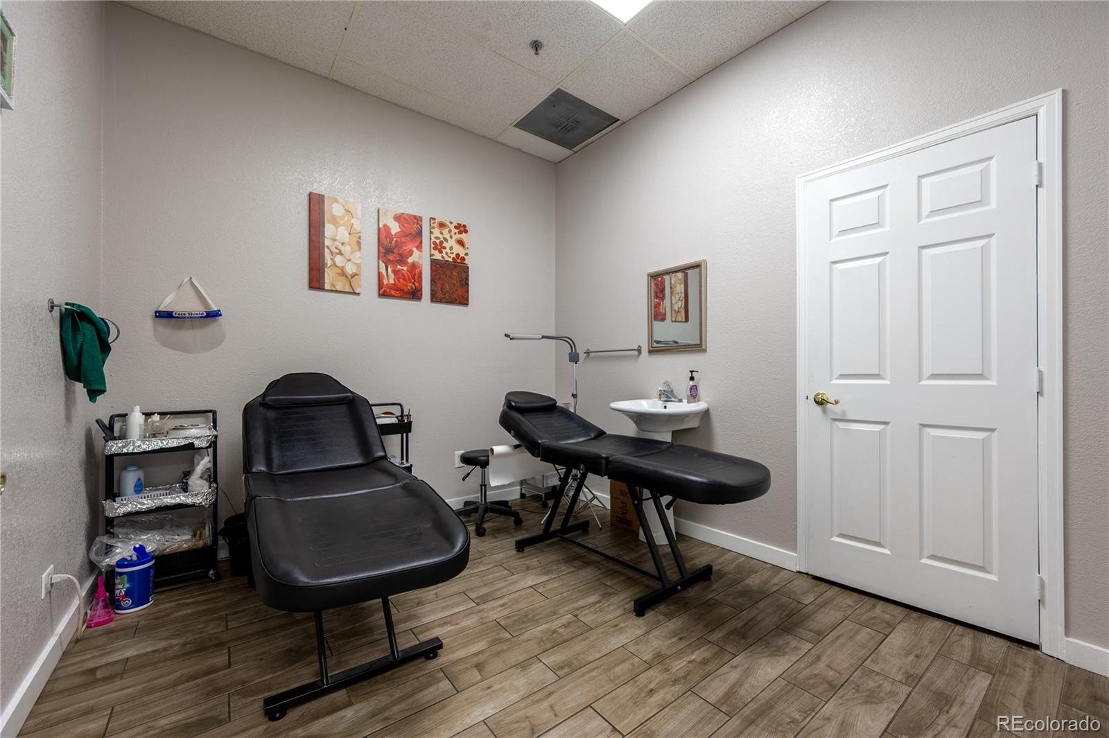 3933 Wadsworth Boulevard, Wheat Ridge, CO 80033, ,Commercial,For Sale,Wadsworth,REC3413956