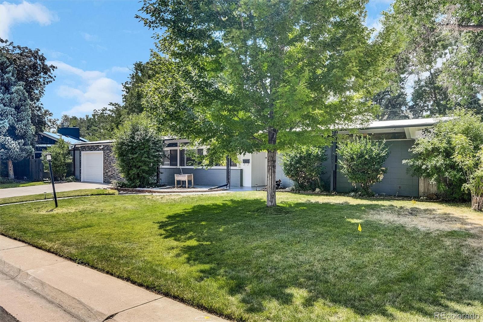 2569 Holly Place, Denver, CO 80222, 3 Bedrooms Bedrooms, ,2 BathroomsBathrooms,Residential,For Sale,Holly,REC9295340