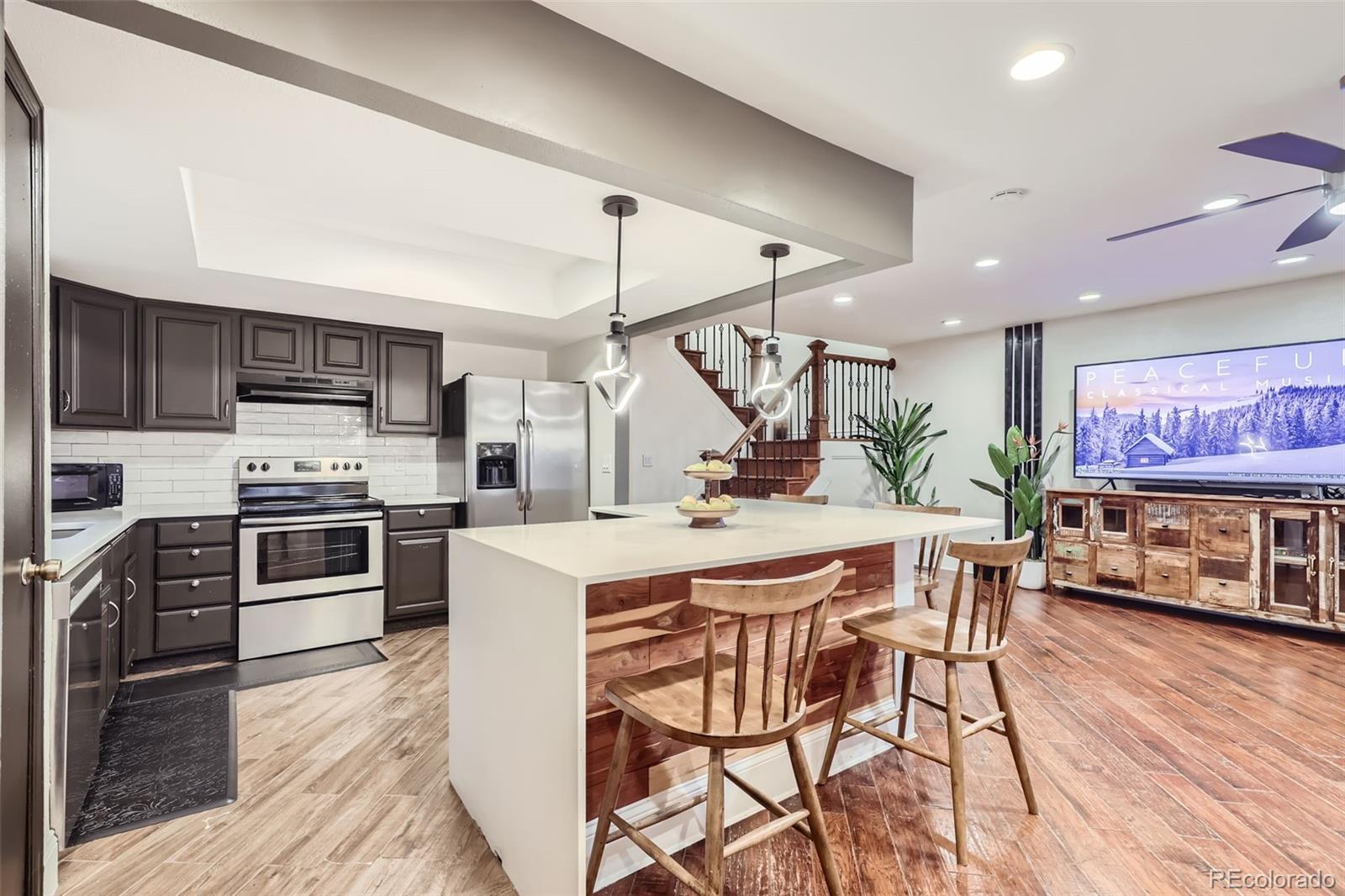 3807 Atchison Way, Aurora, CO 80014, 5 Bedrooms Bedrooms, ,4 BathroomsBathrooms,Residential,For Sale,Atchison,REC2796845