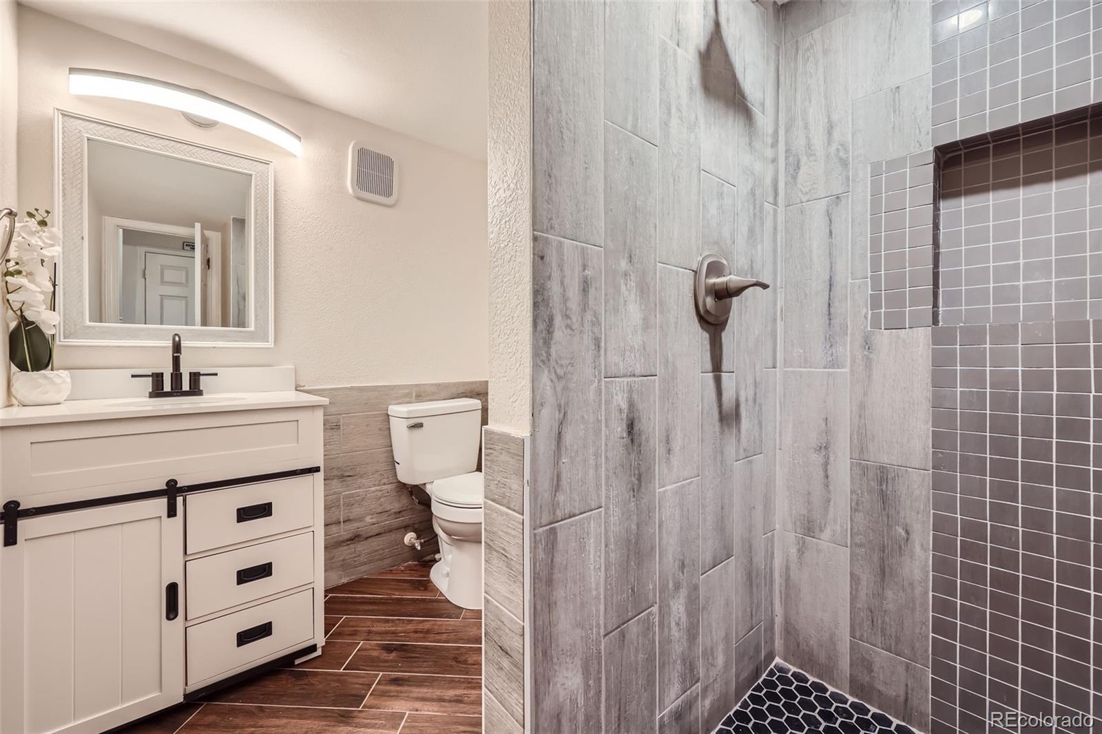 3807 Atchison Way, Aurora, CO 80014, 5 Bedrooms Bedrooms, ,4 BathroomsBathrooms,Residential,For Sale,Atchison,REC2796845