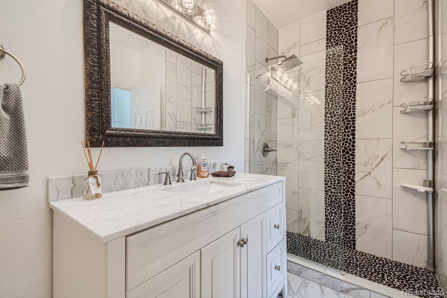 1000 1st Avenue #407, Denver, CO 80218, 2 Bedrooms Bedrooms, ,2 BathroomsBathrooms,Residential,For Sale,Parkside on Cherry Creek Condos,1st,REC5909414