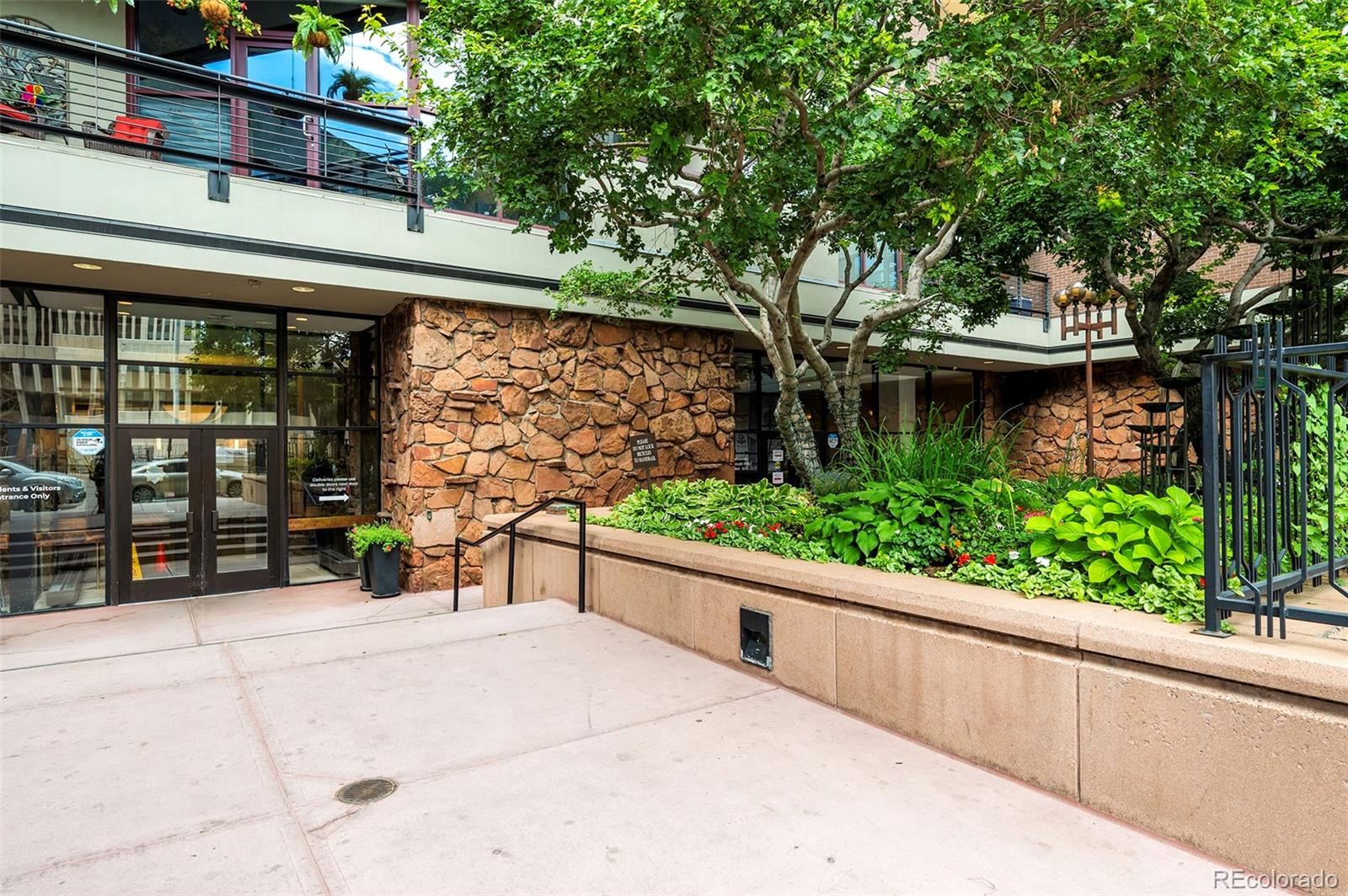 1020 15th Street #214, Denver, CO 80202, 1 Bedroom Bedrooms, ,2 BathroomsBathrooms,Residential,For Sale,Brooks Tower,15th,REC4285544