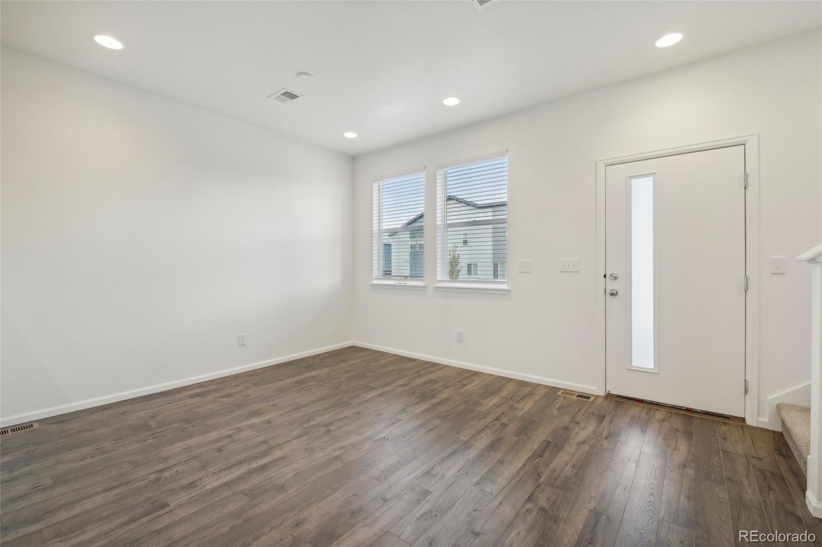 19142 64th Place, Denver, CO 80249, 3 Bedrooms Bedrooms, ,3 BathroomsBathrooms,Residential,For Sale,64th,REC9039211