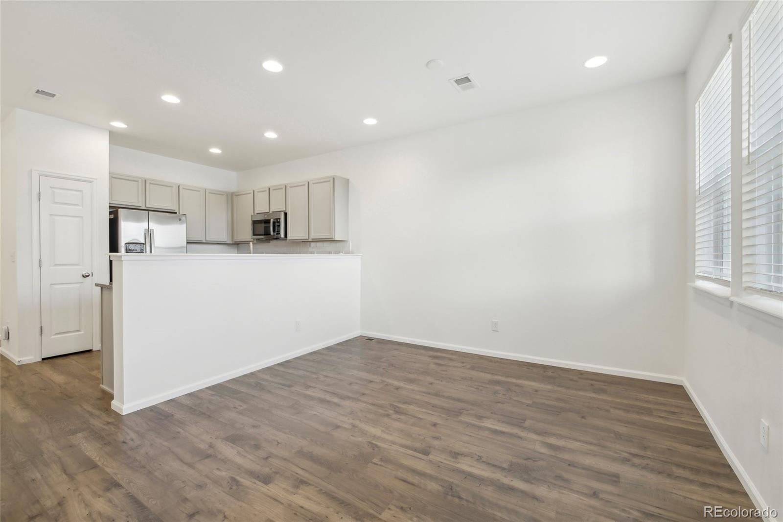 19142 64th Place, Denver, CO 80249, 3 Bedrooms Bedrooms, ,3 BathroomsBathrooms,Residential,For Sale,64th,REC9039211