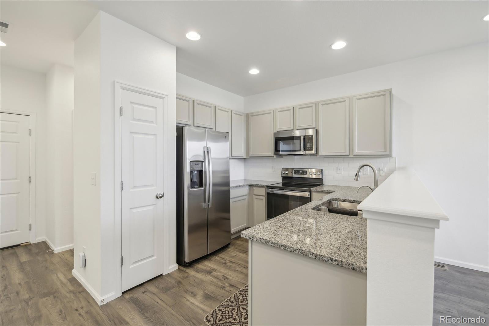 19142 64th Place, Denver, CO 80249, 3 Bedrooms Bedrooms, ,3 BathroomsBathrooms,Residential,For Sale,64th,REC9039211