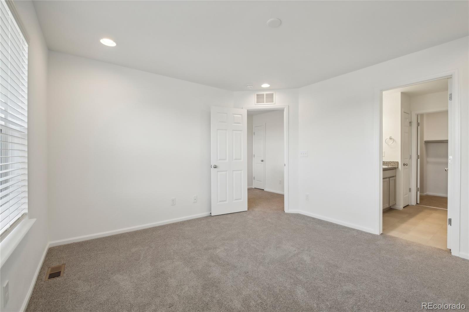 19142 64th Place, Denver, CO 80249, 3 Bedrooms Bedrooms, ,3 BathroomsBathrooms,Residential,For Sale,64th,REC9039211