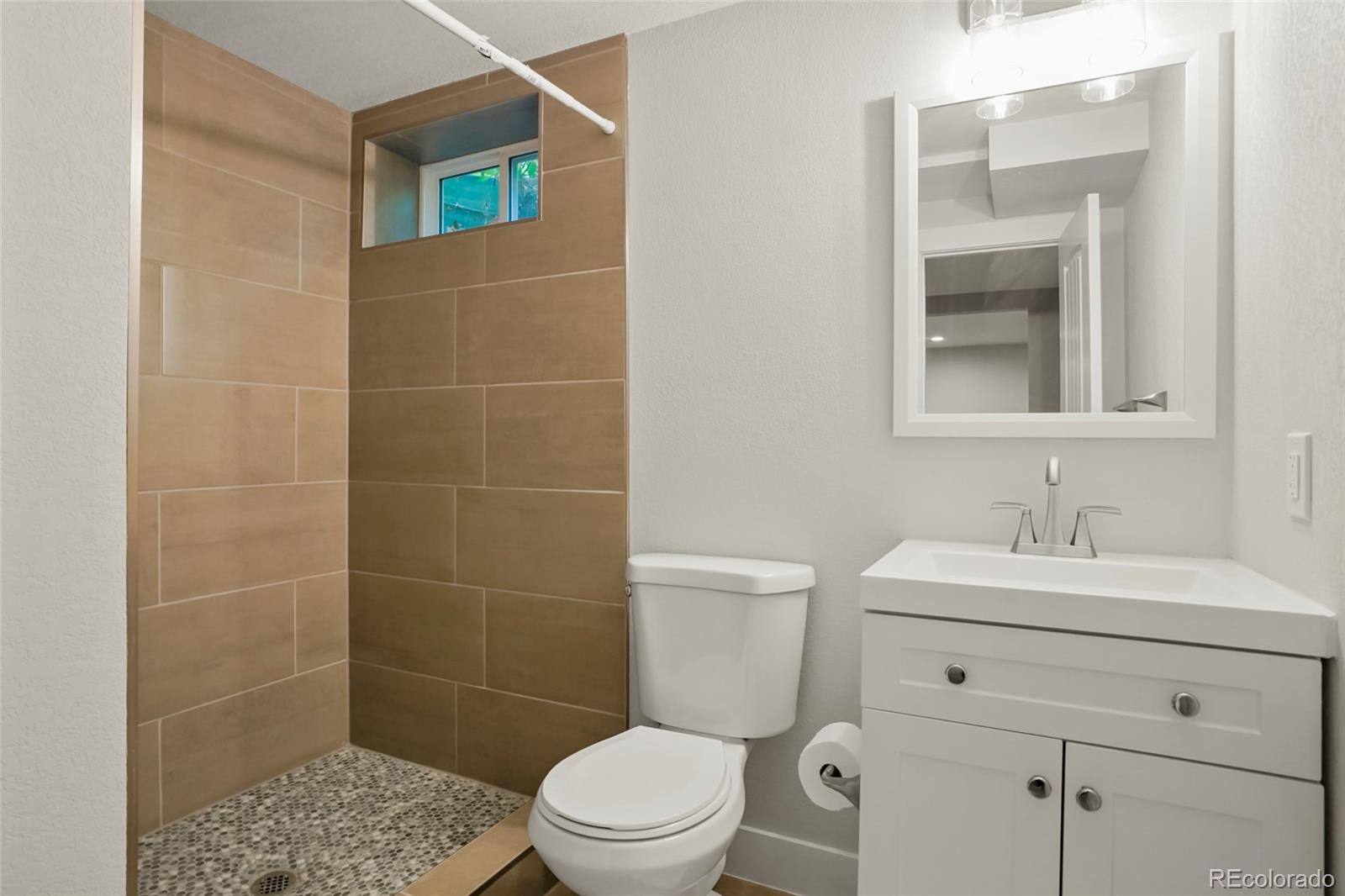 3092 W Layton Avenue, Englewood, CO 80110, 4 Bedrooms Bedrooms, ,3 BathroomsBathrooms,Residential,For Sale,Layton,REC3866761