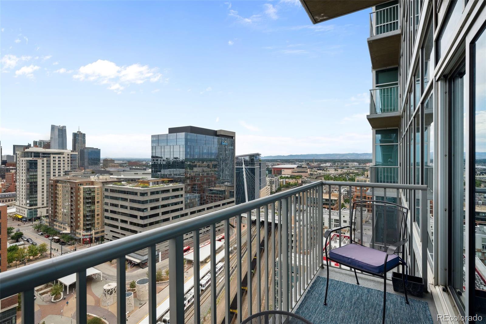 1700 Bassett Street #1901, Denver, CO 80202, 2 Bedrooms Bedrooms, ,2 BathroomsBathrooms,Residential,For Sale,Glass House,Bassett,REC7601356